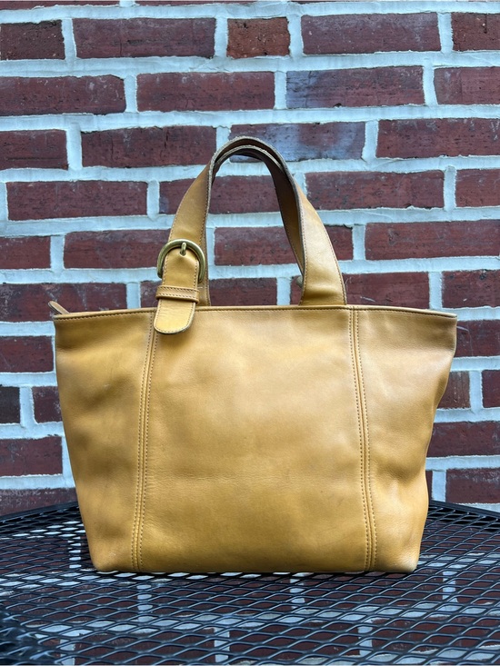 Coach Handbags - Authentic Vintage Coach Waverly Soho Bag 4133